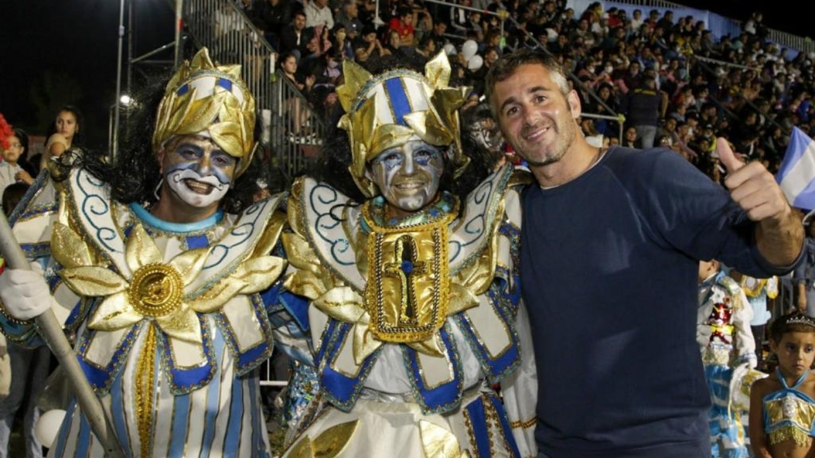 Pilar cerró la última noche de carnaval con todo el ritmo y color